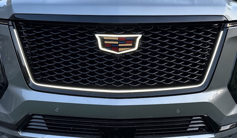 Escalade V Illuminated Grille